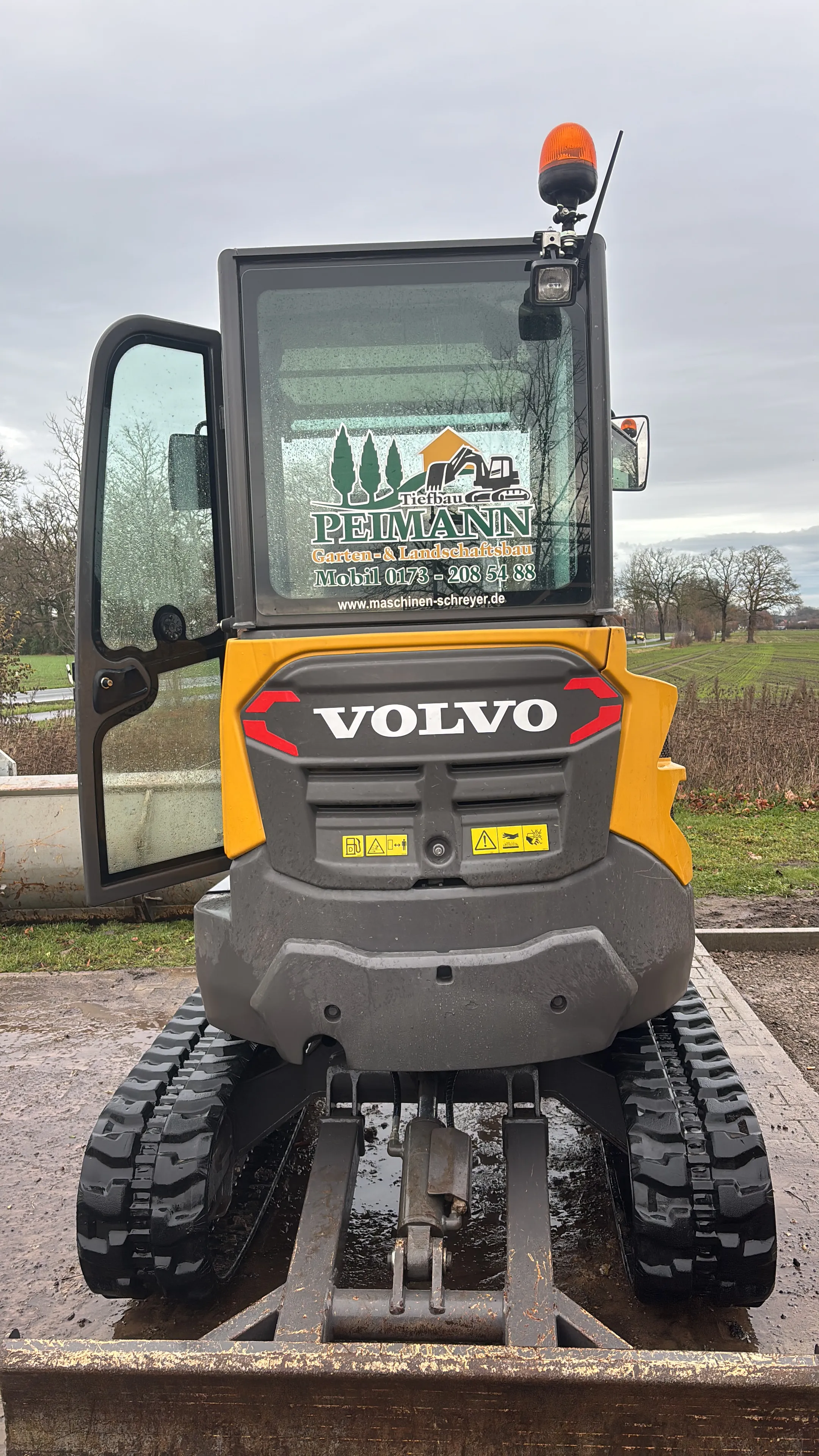 Volvo Kompaktbagger ECR 25 D (Bagger mieten) - Hauptbild