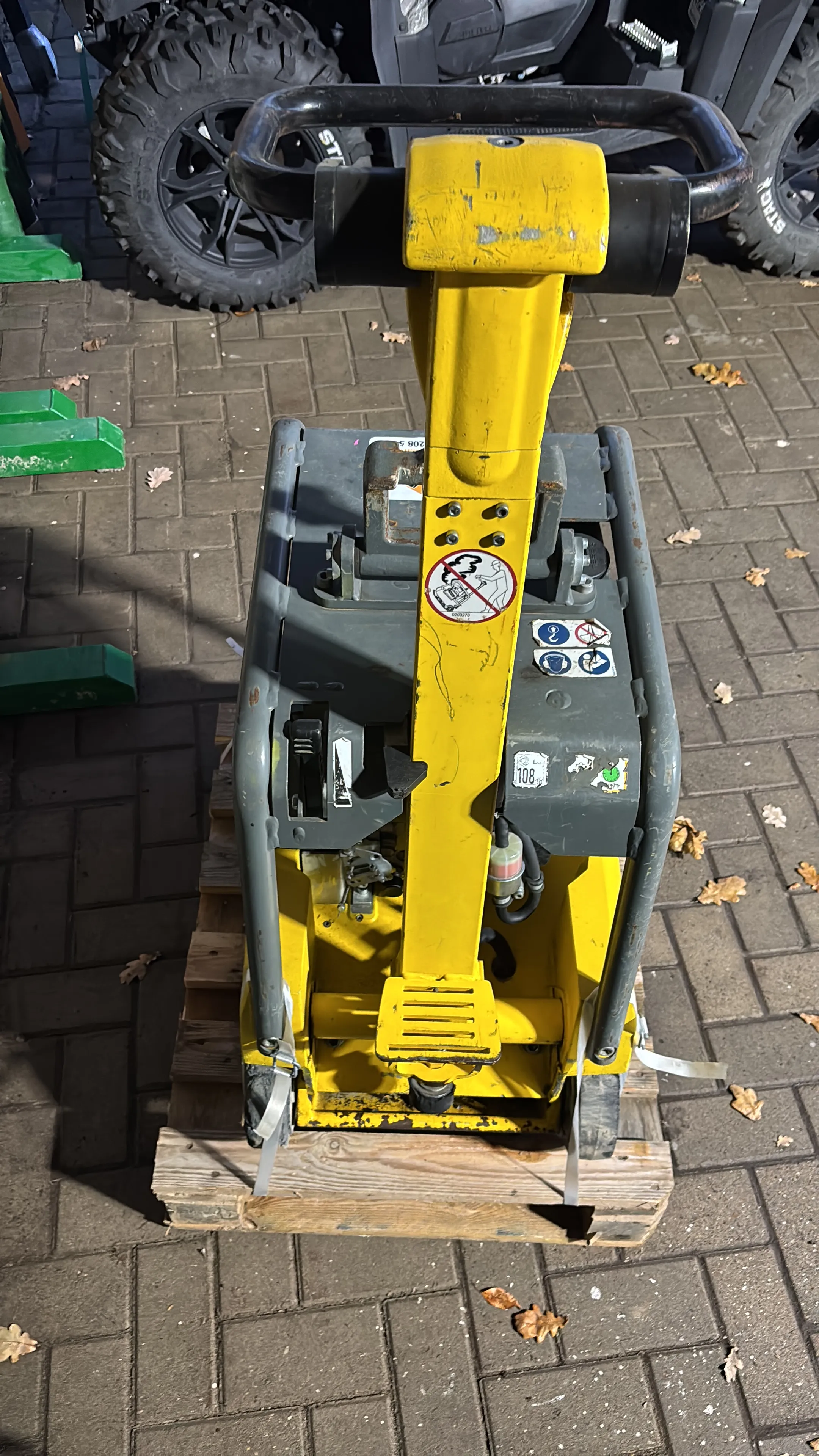 Rüttelplatte Wacker Neuson DPU 3050H Ansicht 4